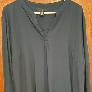 XXL Blue Gap long sleeve v neck shirt.